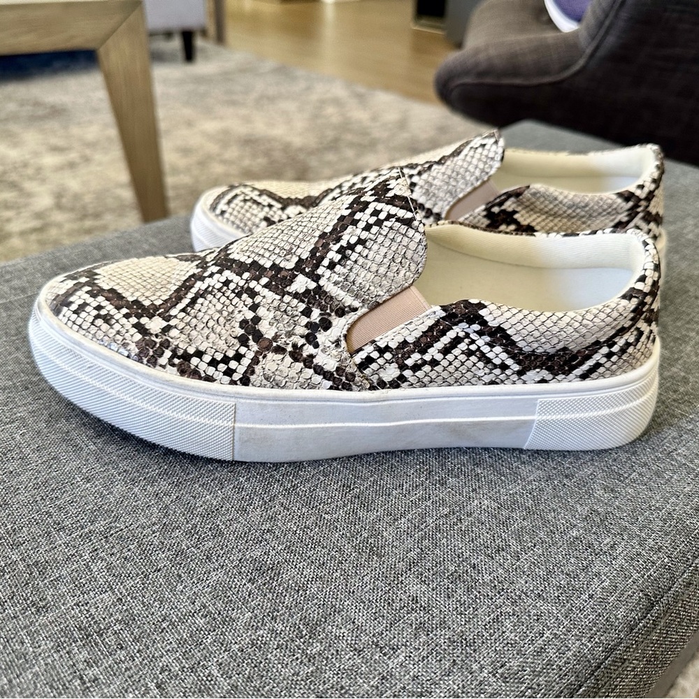WOMENS SNAKE PRINT SLIP ON SNEAKERS
